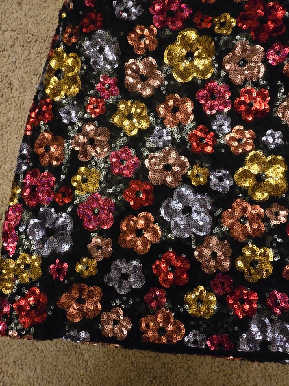 NWT Commense Sequin Floral Mini Skirt Black Small - Picture 2 of 2